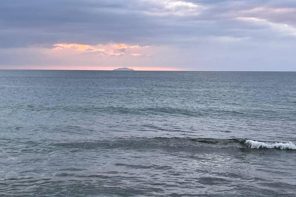 Borinquen Beach House Villa Camaceyes Esterno foto